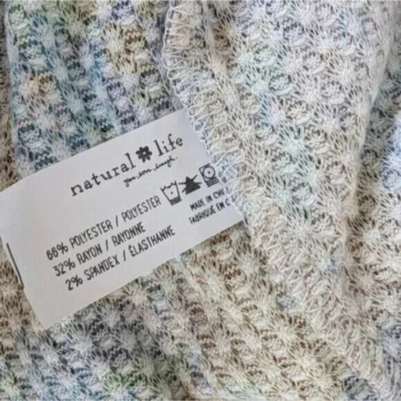 NATURAL LIFE WOMENS SZ M PURPLE BLUE FLORAL THERMAL WAFFLE TOP LONG SLEEVE BOHO - Picture 4 of 7